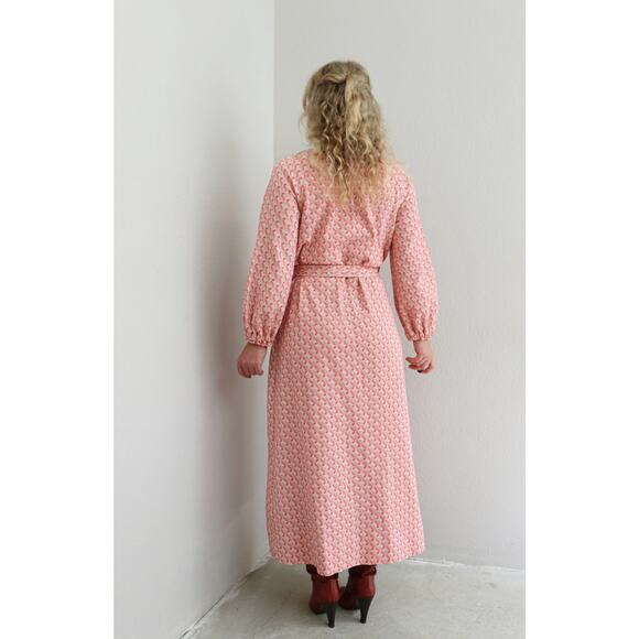 1970's Vintage Geometric Coral Day Dress ~ Women's SM MD  Belted Polyester 70's - Picture 4 of 8